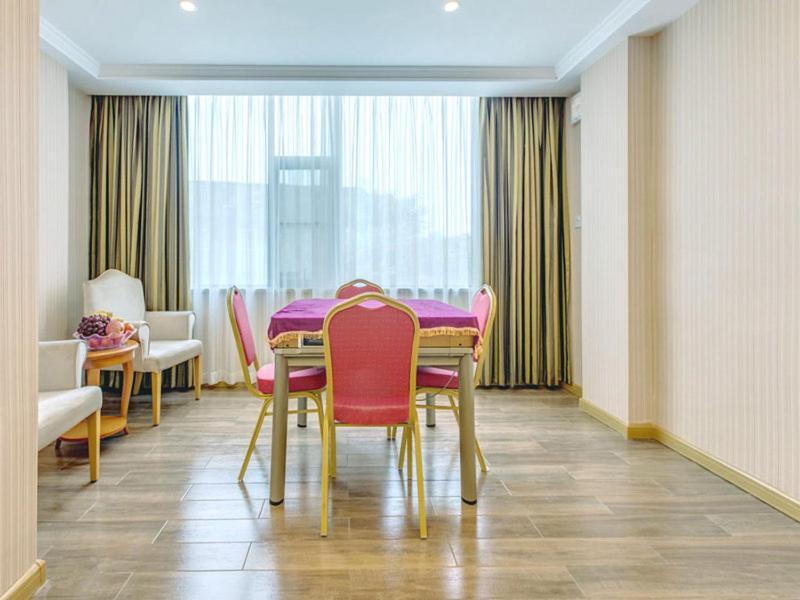 Vienna Hotel Guilin Airport Road Rongshan Exterior photo